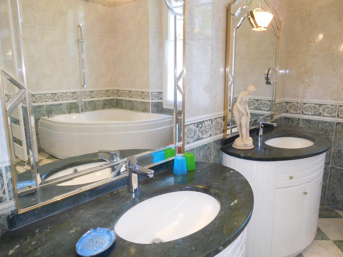 Villa Marguerite 히에레 외부 사진